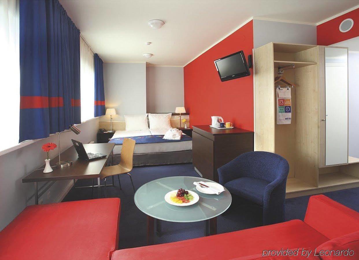 Green Park Hotel Вильнюс Экстерьер фото