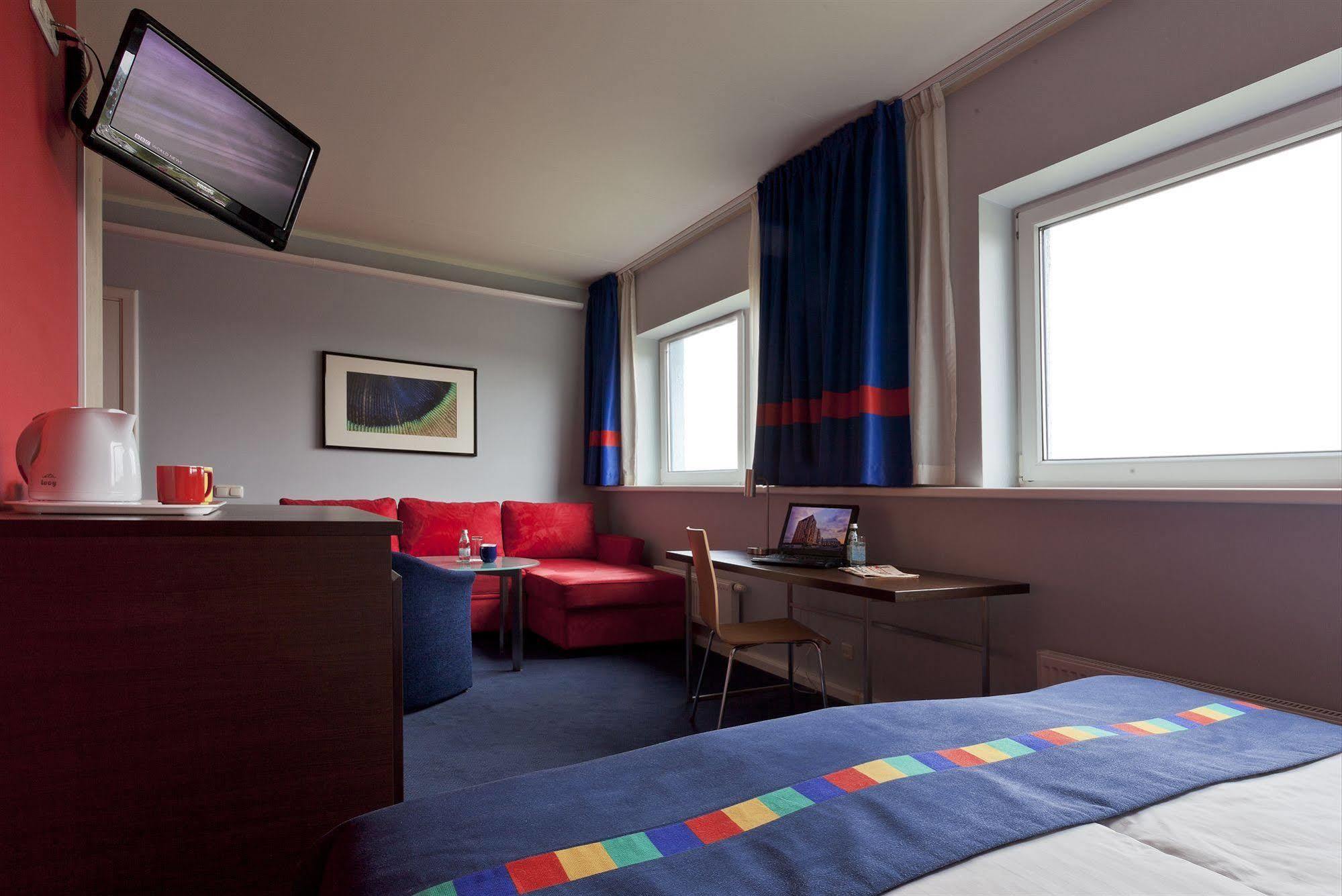 Green Park Hotel Вильнюс Экстерьер фото